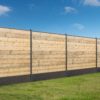Panneaux de clôture lame bois avec poteaux gris et palis ardoise