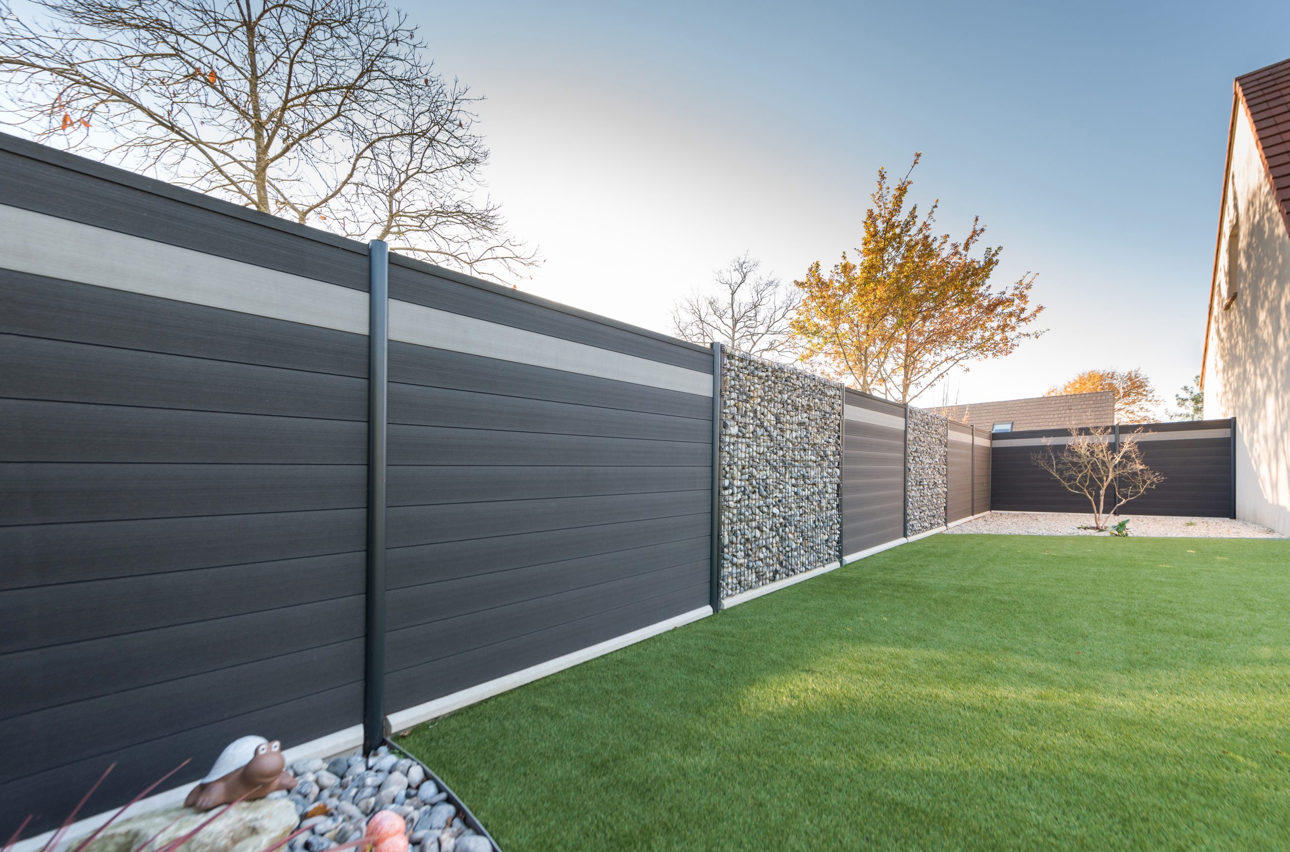 Clôture en lame de remplissage composite Duofuse mixée avec gabion Zenturo